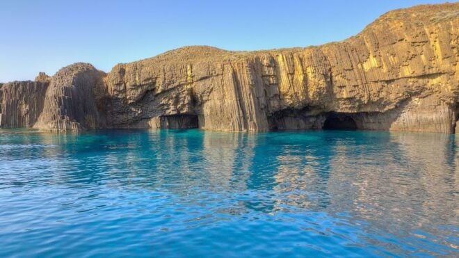 From Sifnos: Kimolos and North Milos Speedboat Tour - Exploring Kimolos