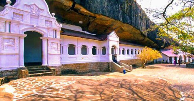 From Sigiriya: Kandy Transfer With Dambulla and Spice Garden - Pricing Details and Offers