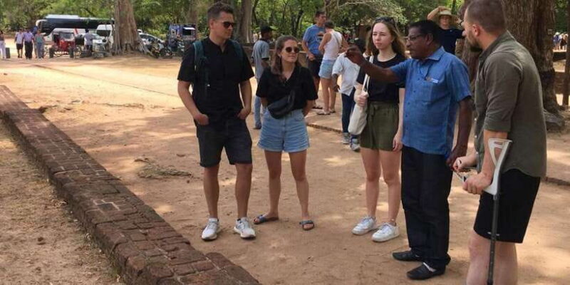 From Sigiriya: Polonnaruwa Ancient City & Minneriya Safari - Exploring Polonnaruwa: Ancient Ruins and Sacred Sites