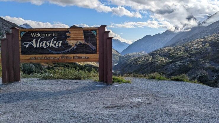 From Skagway: Yukon Sled Dog Mushing & White Pass Combo - Activity Details