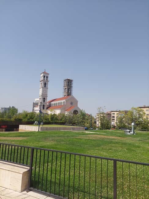 From Skopje: Kosovo in a Day  Prishtina, Monastery & Bears - FAQ