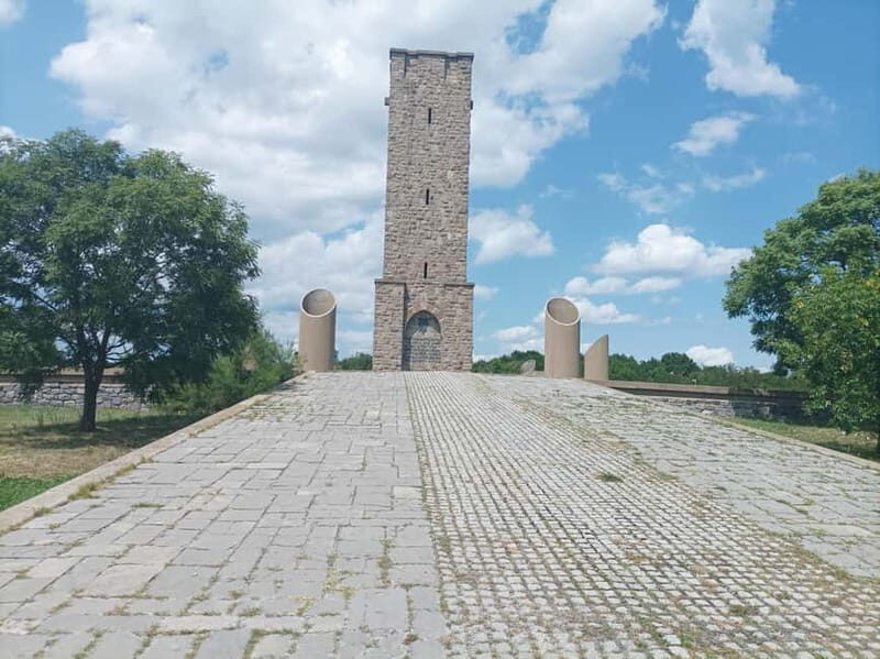 From Skopje: Prizren and Pristina, opt Kukes, Albania, a day - FAQ