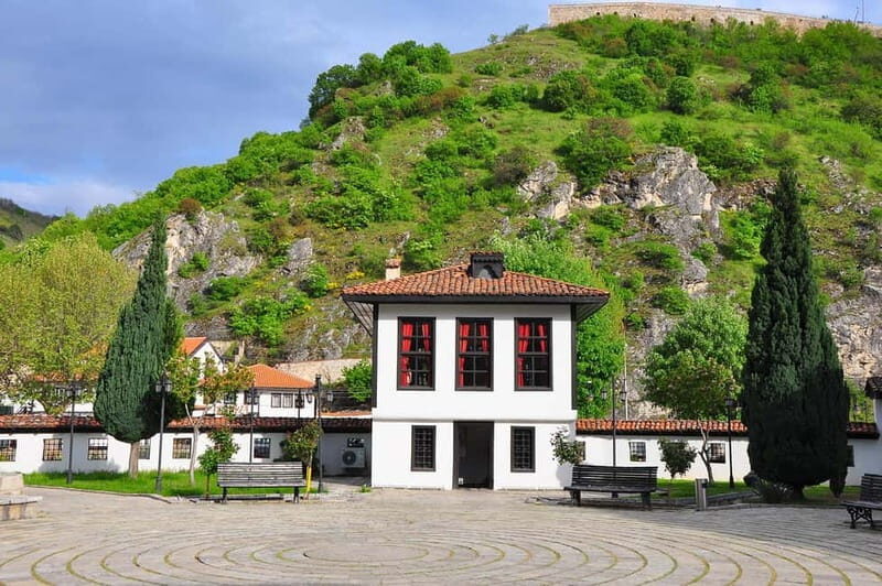 From Skopje:Kosovo in a Day-Group Tour to Pristina & Prizren - FAQs