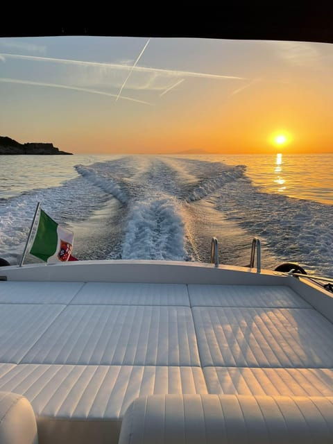 From Sorrento: Capri Island Private Boat Tour With Drinks - Meeting Point Details