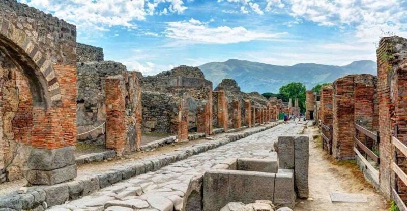 From Sorrento: Pompeii and Vesuvius Tour by Express Train - Good To Know
