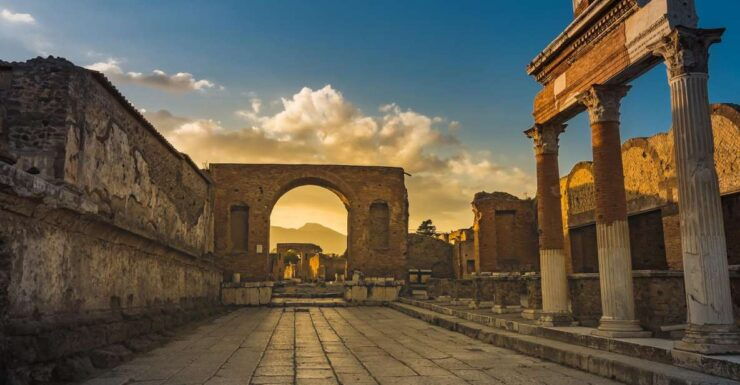 From Sorrento: Pompeii & Wine Tasting Private Tour by Car - Tour Itinerary