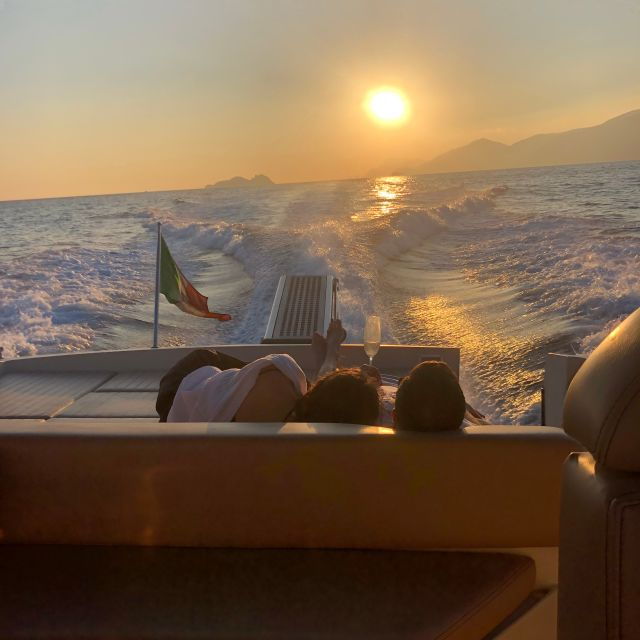 From Sorrento: Private Capri Boat Tour With Drinks - Itinerary