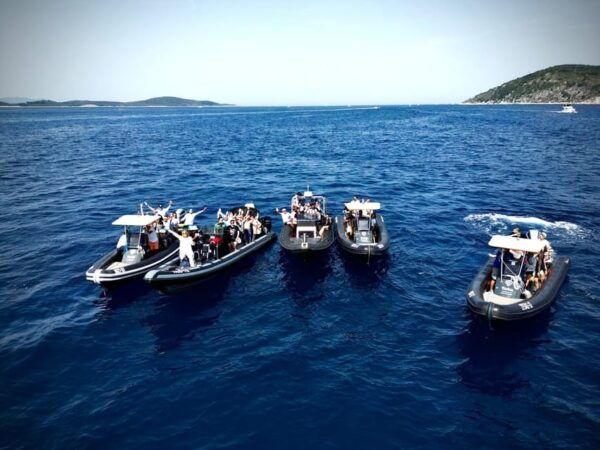 From Split: Blue Cave & 5 Islands Snorkeling Cruise - Stiniva Cove Visit