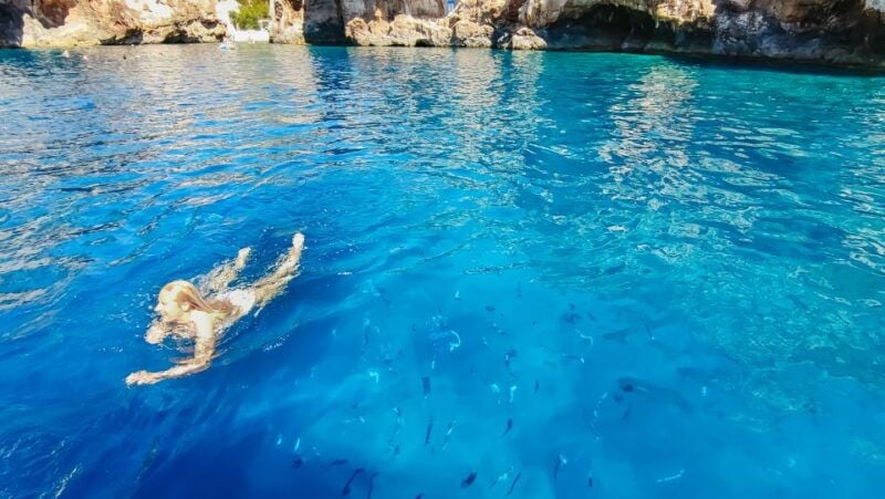 From Split: Blue Cave & 5 Islands with Vis & Hvar Boat Tour - Who is this tour best suited for?