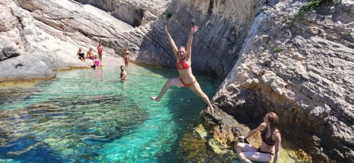 From Split: Blue Cave, Hvar, Mamma Mia, 5 Islands boat Tour - The Return Journey