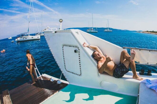 From Split: Blue Lagoon and Islands Boat Trip With Lunch - Onboard Amenities and Experience