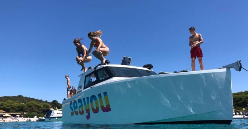 From Split: Luxury Cabin Boat Tour to The Blue Cave and Hvar - The Experience from the Reviews