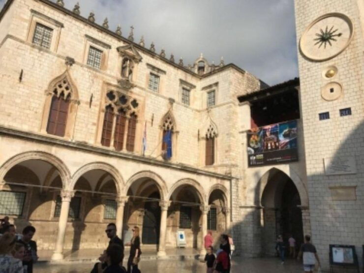 From Split or Trogir: Private Transfer to Dubrovnik City - Duration and Timing Information