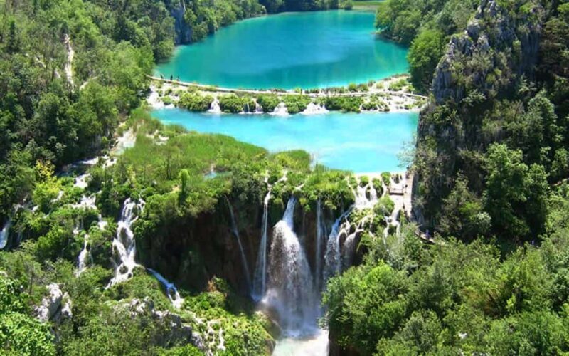 From Split: Plitvice Lakes Private Tour with free Dessert - Who Should Consider This Tour?