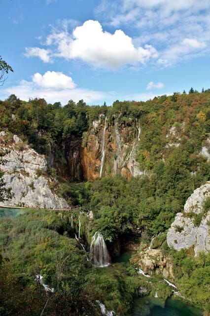 From Split to Zagreb With Plitvice Lakes Private Transfer - Vehicle Specifications