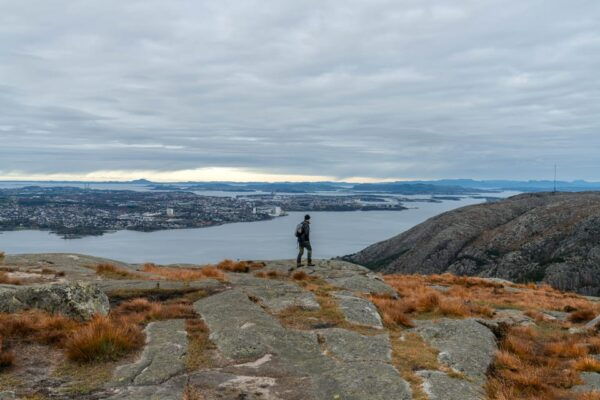 From Stavanger: Guided Tour to Månafossen and Dalsnuten - Rental Options
