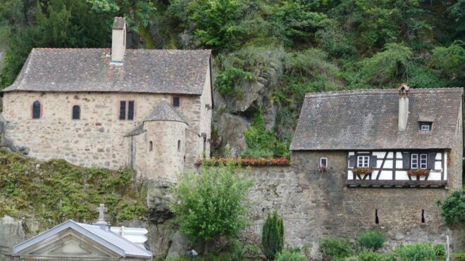 From Strasbourg: Medieval Villages & Wine Tasting Day Trip - Wine Tasting Experience