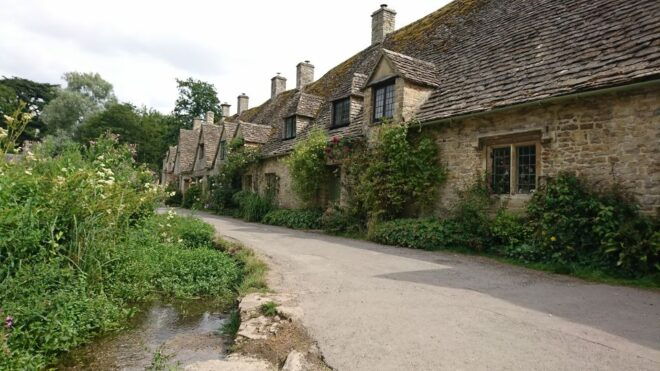 From Stratford-upon-Avon / Moreton-in-Marsh: Cotswolds Tour - Tour Experience