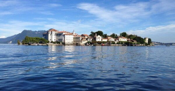 From Stresa: Isola Bella Hop-On Hop off Boat Tour - Discover the Fishing Village on Isola Bella