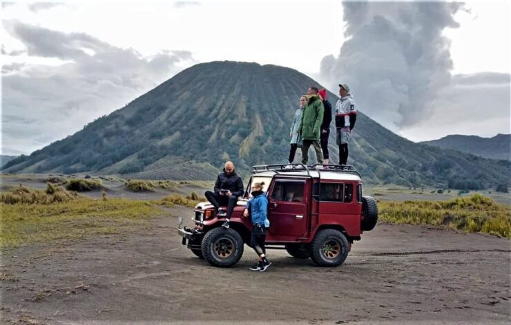 From Surabaya/Malang : Bromo Midnight Tour - Key Points