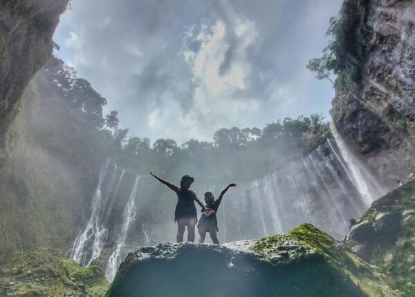 From Surabaya/Malang: Tumpak Sewu Waterfall Private Day Tour - Pickup and Drop-off Locations