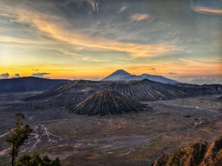 From Surabaya or Malang: Mount Bromo Sunrise Day Trip - Activity Details and Booking Information
