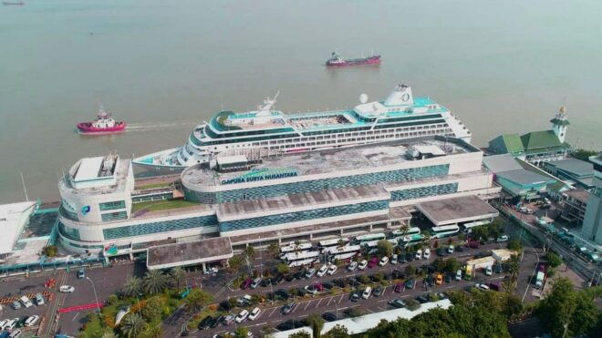 From Surabaya Port: Archeological Trowulan Cruise Tour - Tour Inclusions