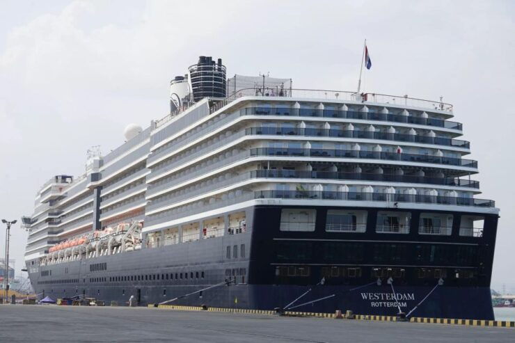 From Surabaya Port: Cultural and Historical Guided City Tour - Good To Know