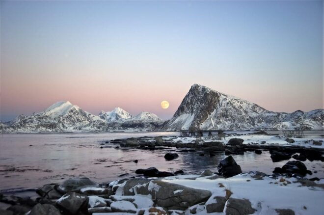 From Svolvaer: 2-Day Lofoten Archipelago Photography Trip - Photography Experience
