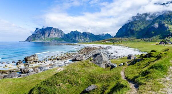 From Svolvær: Henningsvær Lofoten East Island Full Day Tour - Experience Hov Horse Farm