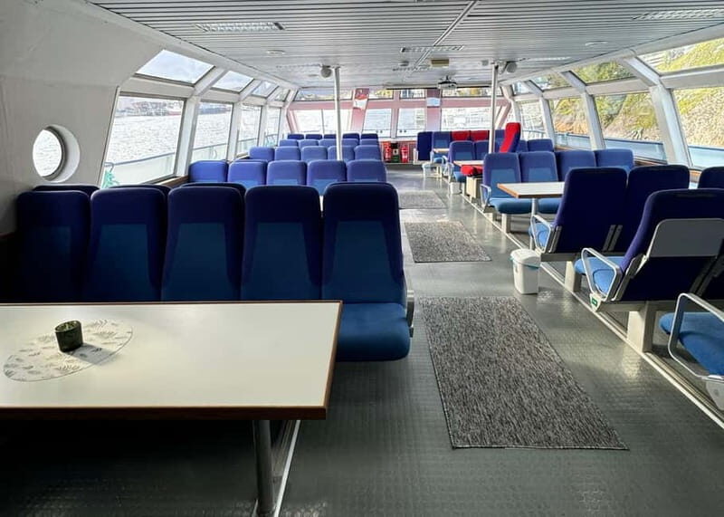 From Svolvær: Lofoten Trollfjord Cruise & Sea Eagle Safari - An In-Depth Look at the Svolvær Trollfjord & Sea Eagle Safari