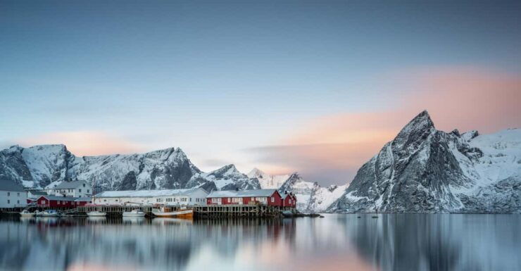 From Svolvær: Reine Winter Photography Tour and Photographer - Good To Know