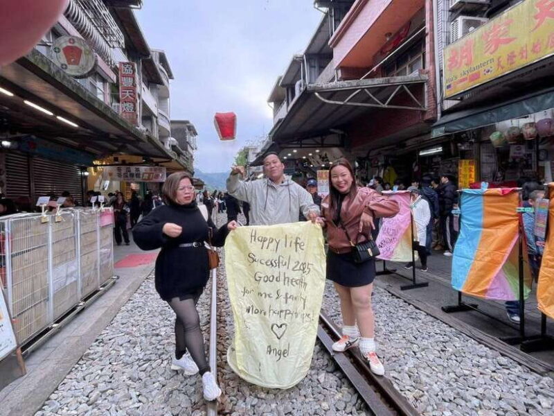 From Taipei: Shifen, Jiufen, and Yehliu Geopark Day Tour - The Sum Up