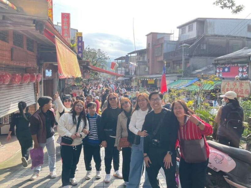 From Taipei: Shifen, Jiufen, and Yehliu Geopark Day Tour - What to Bring and Tips for the Day