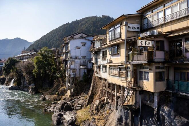 From Takayama: Gujo Hachiman -History, Traditions and Crafts - Must-See Attractions