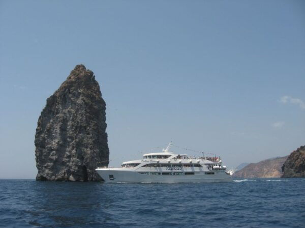 From Taormina: Lipari and Vulcano Mini Cruise Aeolian Tour - Highlights