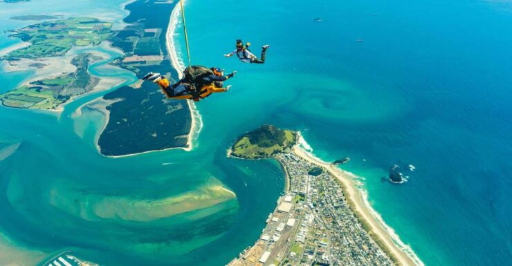 From Tauranga: Skydive Over Mount Maunganui - Experience