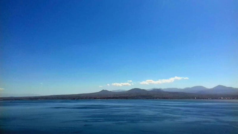 From Tbilisi: Armenia Day Trip with Yerevan and Lake Sevan - From Tbilisi: Armenia Day Trip with Yerevan and Lake Sevan