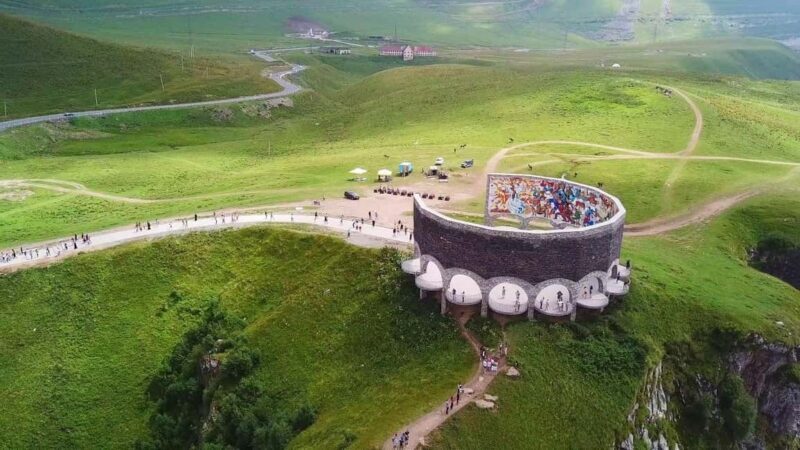 From Tbilisi: Kazbegi, Gudauri & Gergeti Group Day Tour - Transport, Guides, and Price