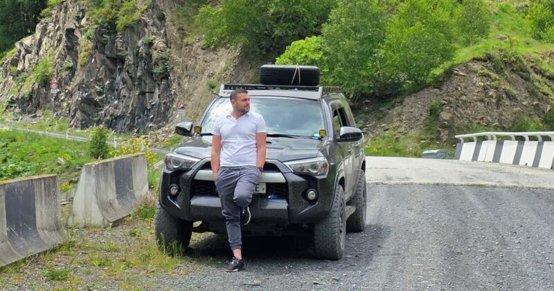 From Tbilisi: Kazbegi Private Tour with 4x4 and Waterfalls - Good To Know