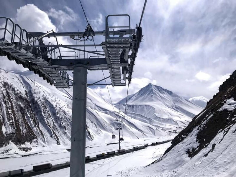 From Tbilisi: Private Sabaduri, Ananuri, & Gudauri Day Trip - Transportation and Guides: Why They Matter