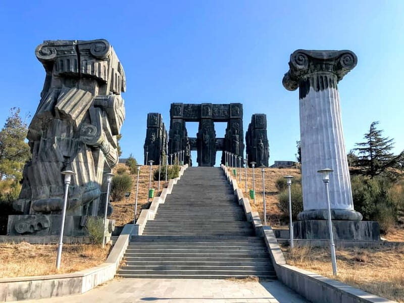 From Tbilisi: Sabaduri, Bears, Jvari & Chronicle of Georgia - Who Will Love This Tour?