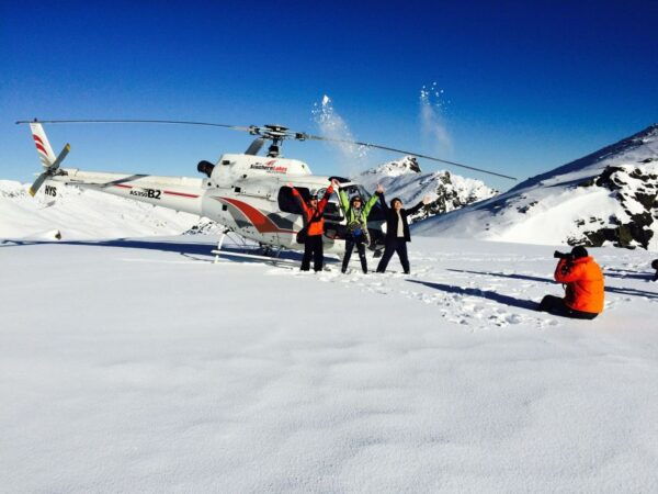 From Te Anau: Scenic Flight to Doubtful and Milford Sound - Highlights of Campbells Kingdom and Lake Quill