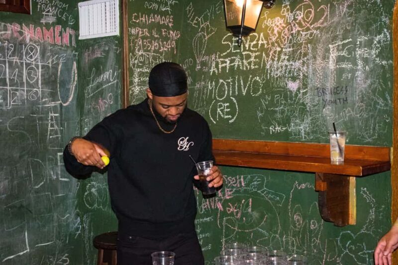 From the center of Florence: Bar and nightclub tour of the city. - FAQ