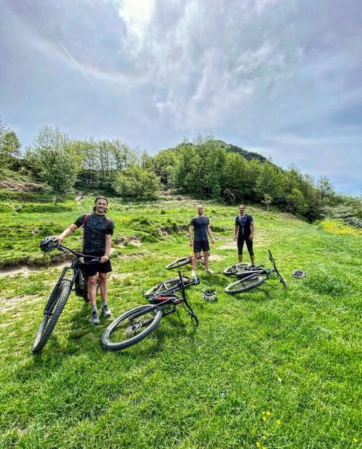From the Sea to the Apuan Alps:Ebike Tour on Mount Folgorito - Scenic and Historical Context