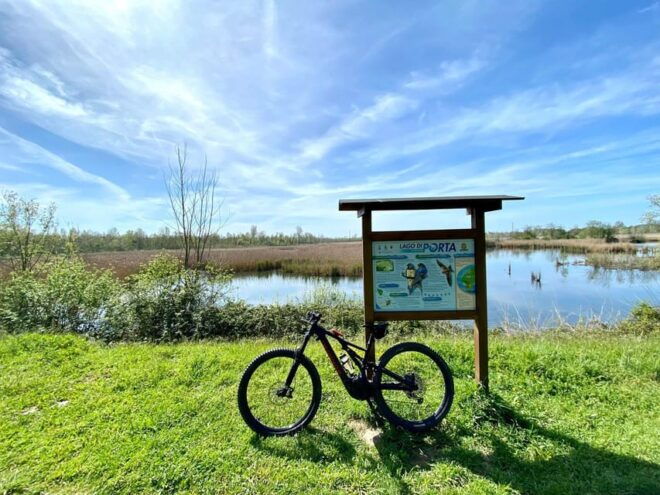 From the Sea to the Apuan Alps:Ebike Tour on Mount Folgorito - Participant Restrictions