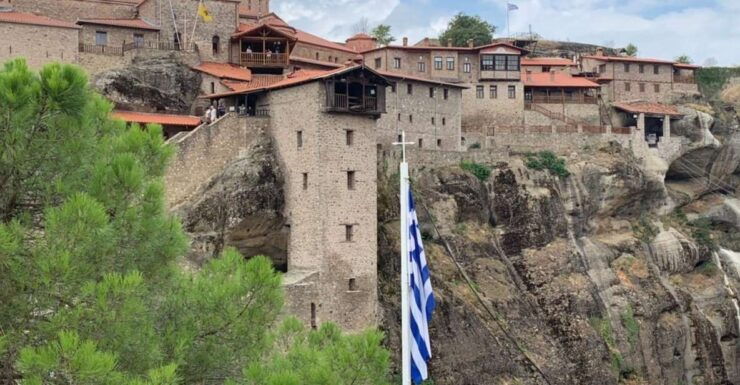 From Thessaloniki: Meteora Private Full-Day Tour - Experience
