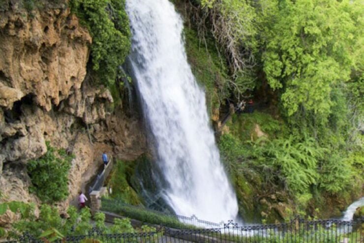 From Thessaloniki: Pozar Thermal Springs and Edessa - Price and Duration