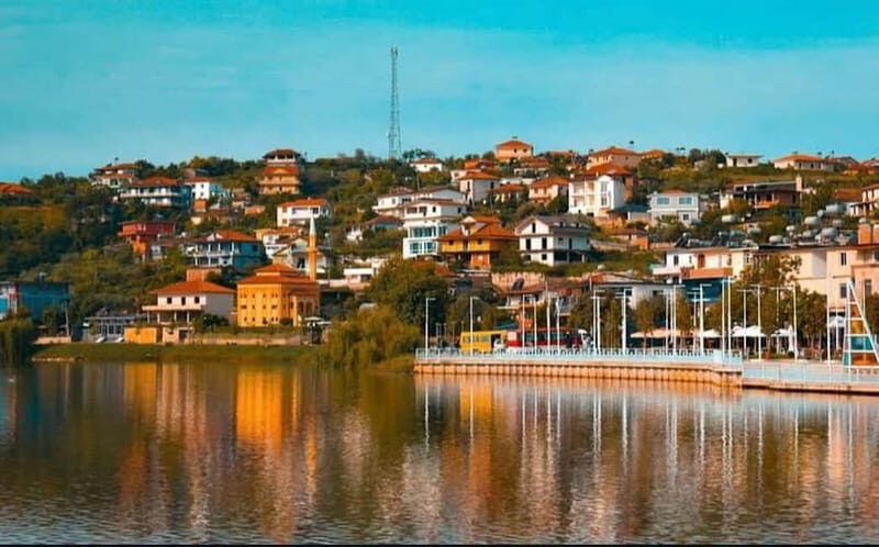 From Tirana: Berat Day Trip with Free Time and Lunch - Berat Castle: Walking Through Time