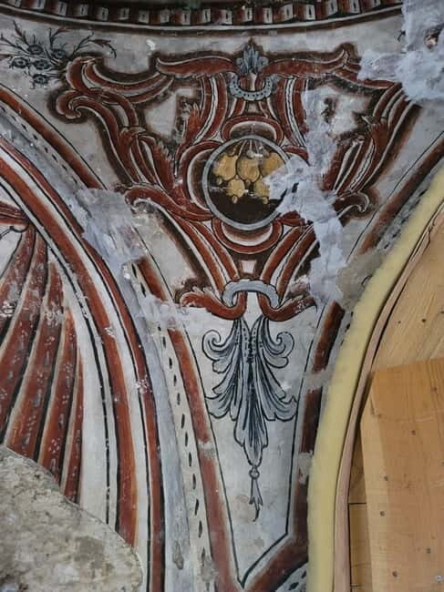 From Tirana: Kruja Day Tour - Transportation & Group Experience